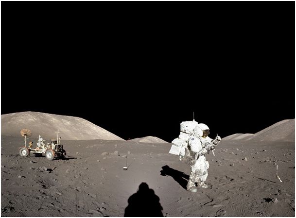 Astronauţii americani s-au îmbolnăvit pe Lună