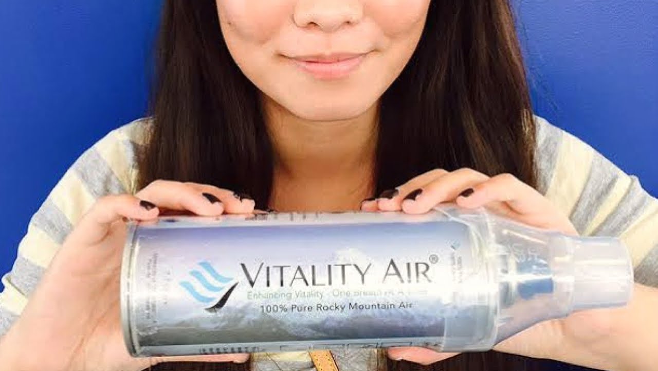Chinezii cumpără aer curat la sticlă