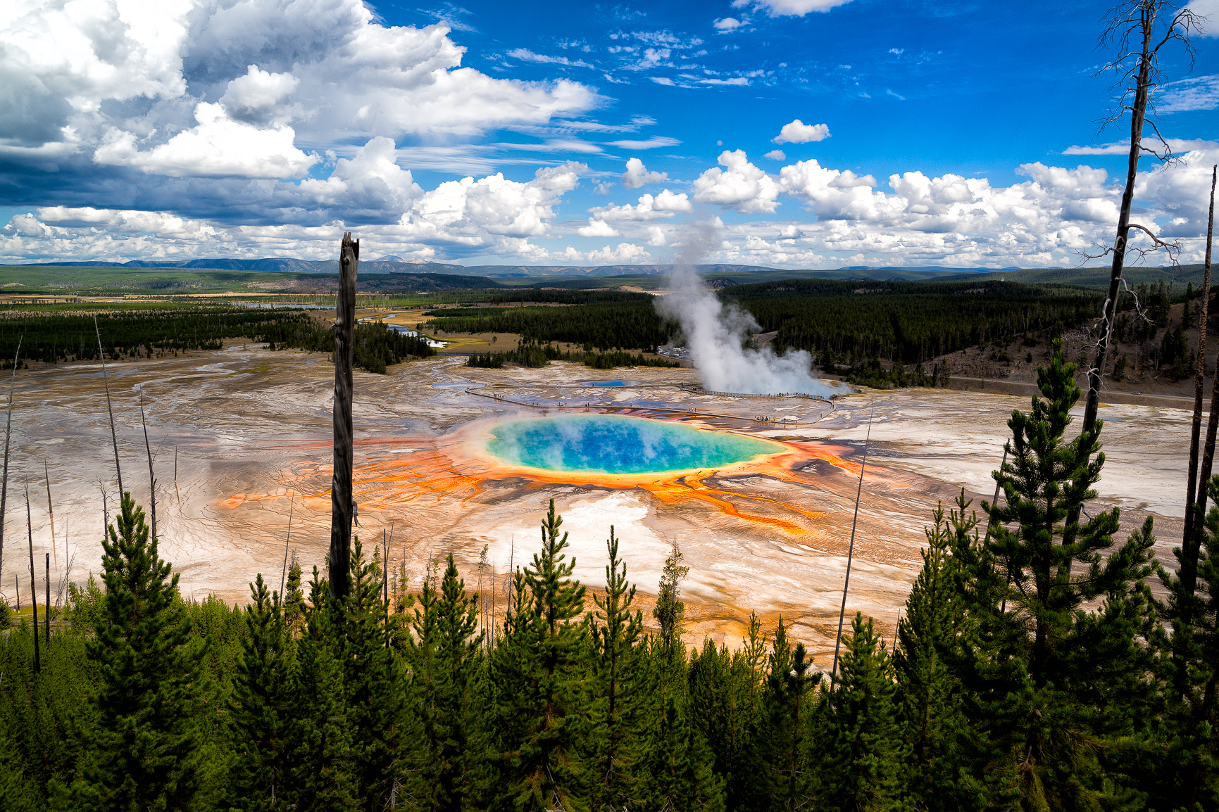 O minune naturală: izvorul termal The Grand Prismatic Spring