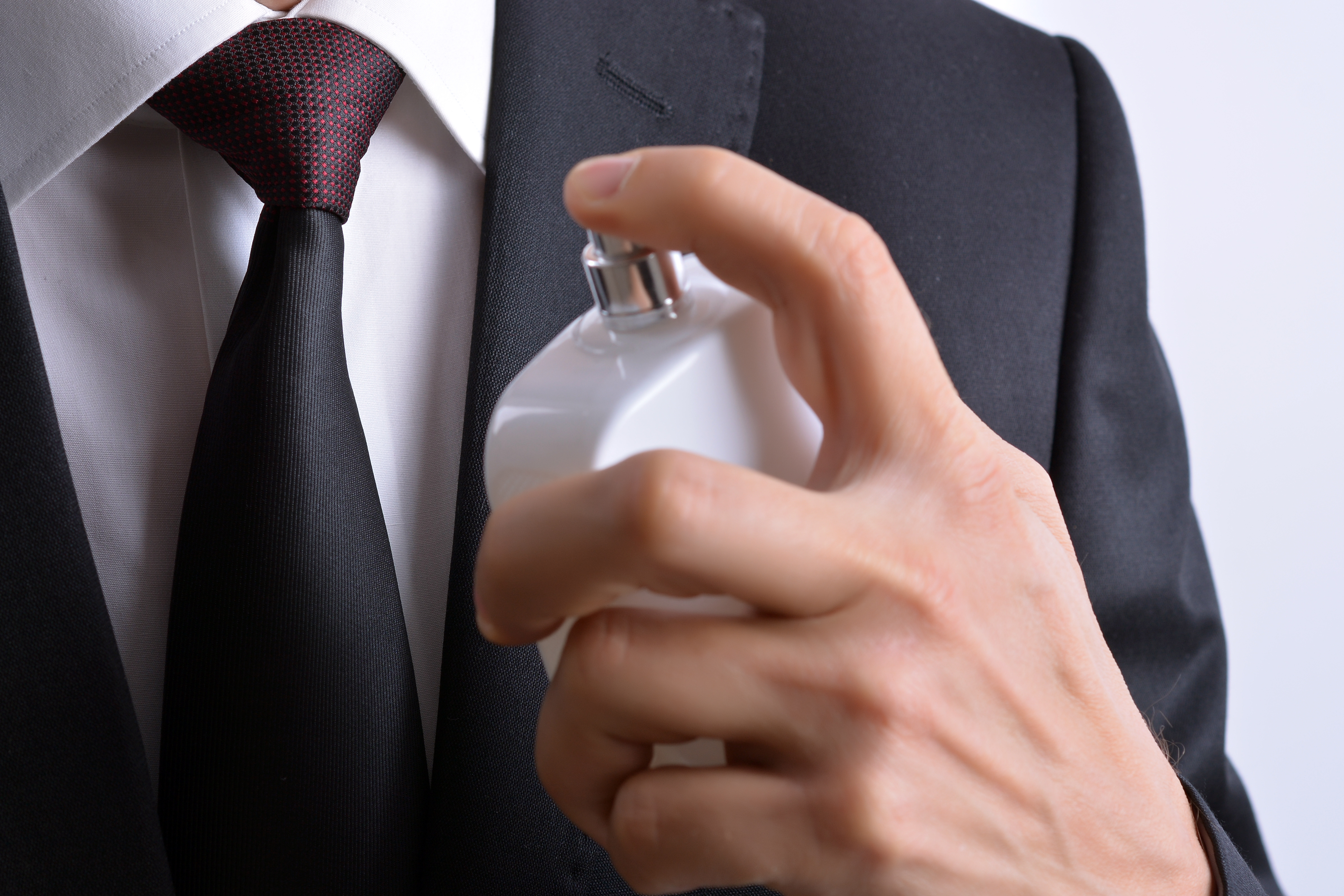 Urmele de parfum ar putea ajuta la rezolvarea crimelor