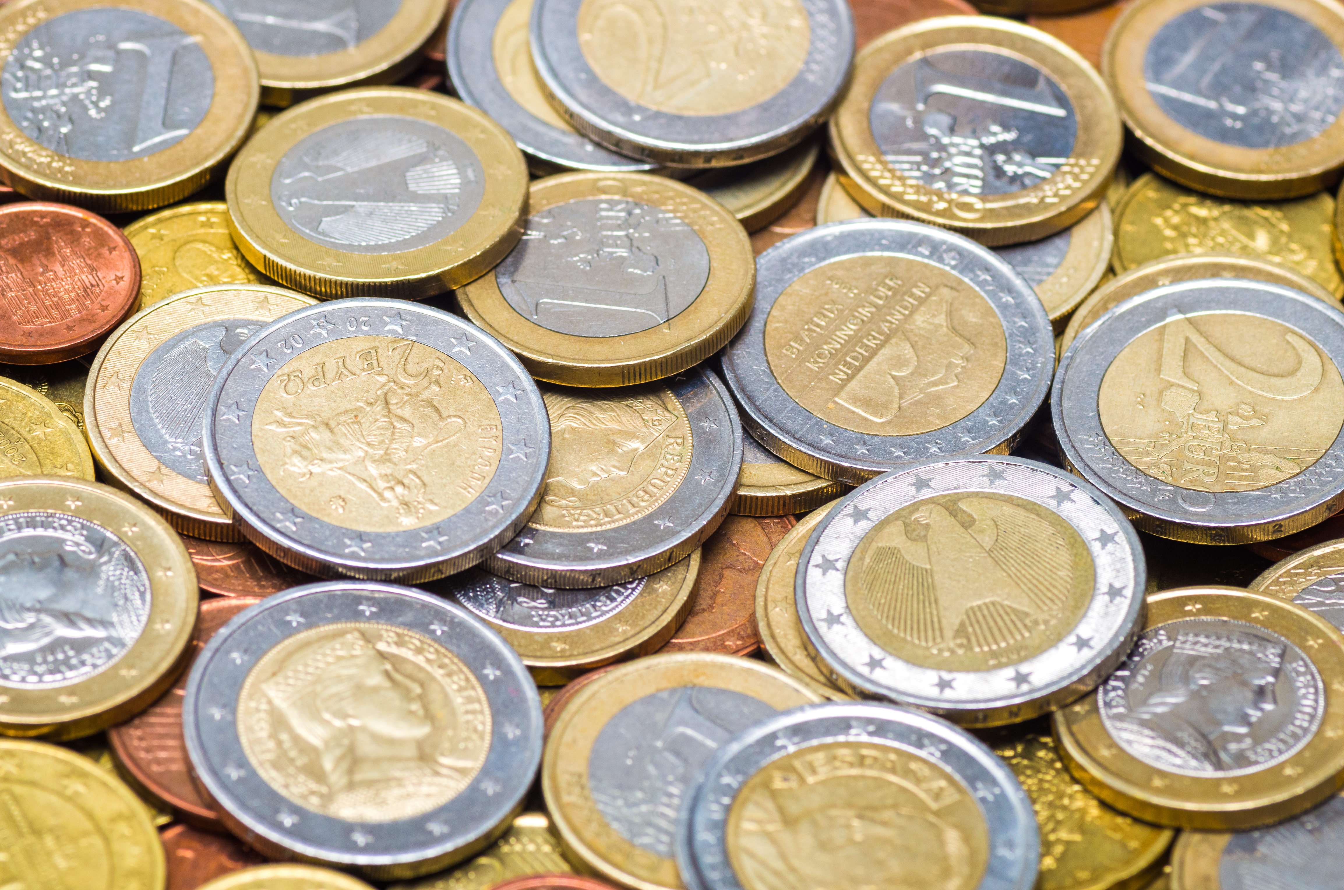 15 ani de la introducerea monedei euro