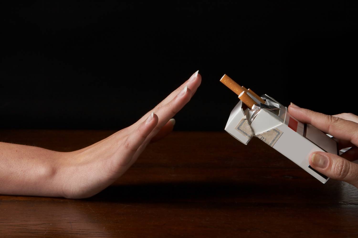 Rusia ar putea interzice tutunul oricărei persoane născute după 2014