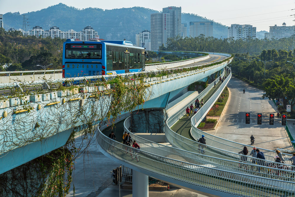 China realizează cea mai lungă pasarelă de ciclism din lume