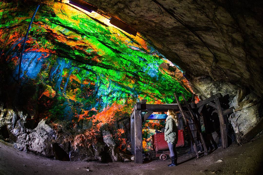 Rocile fluorescente din Muzeul Mineritului Sterling Hill