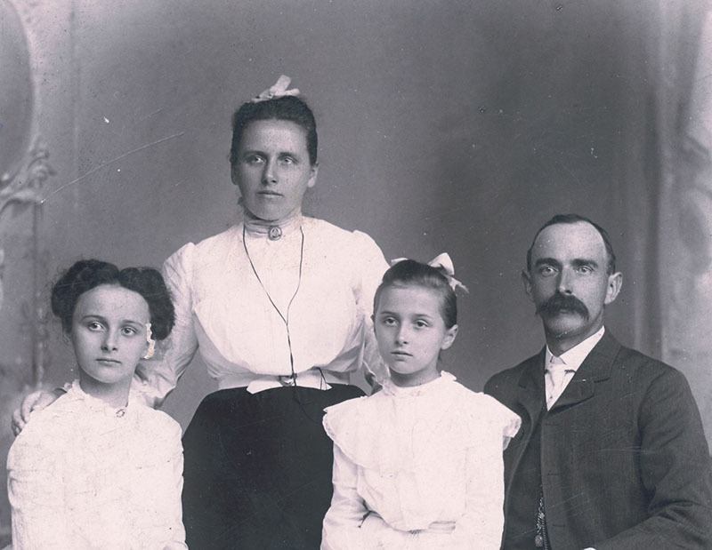 De ce nu zâmbeau în fotografii victorienii?