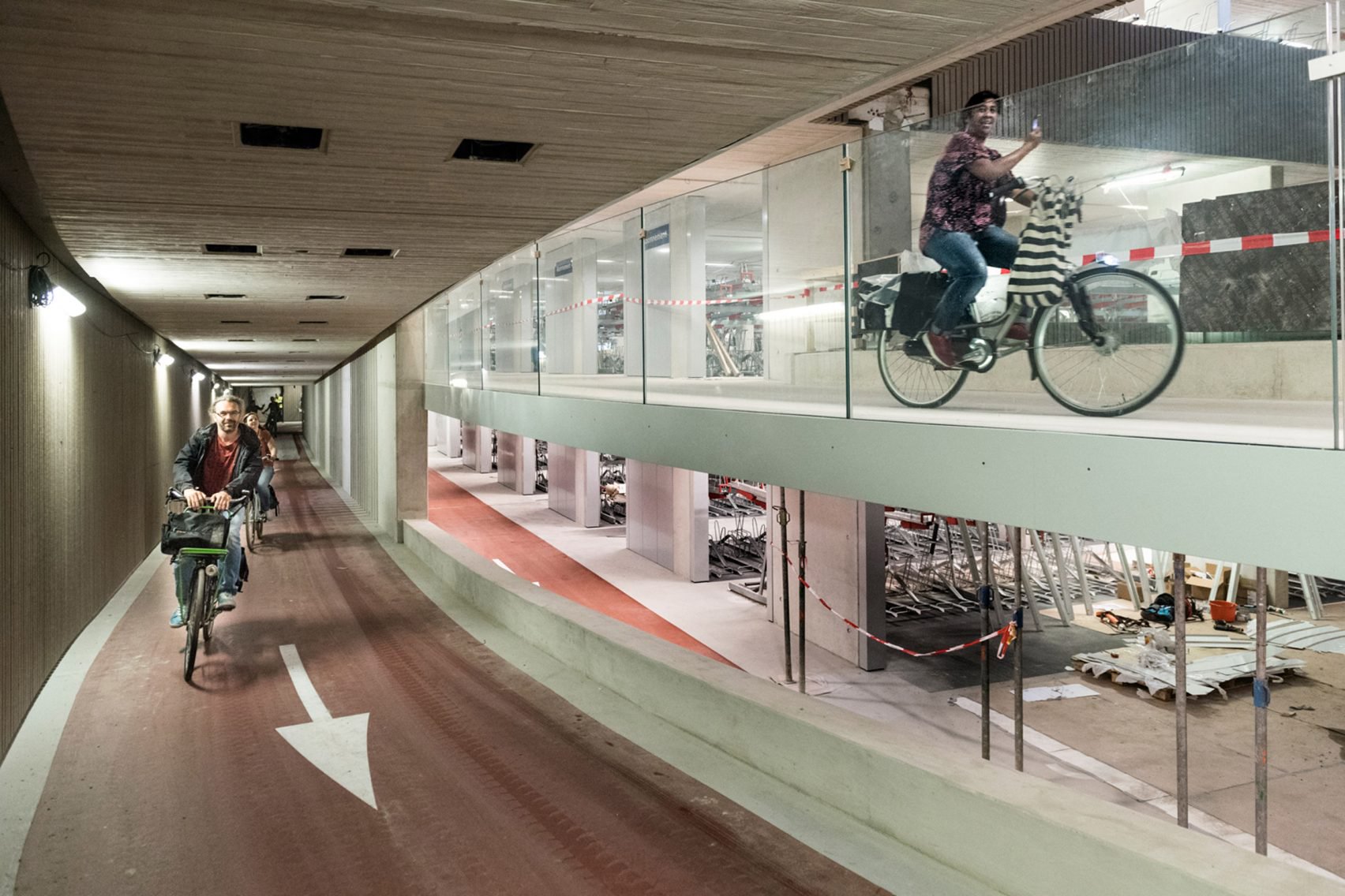 Se construieşte cel mai mare spaţiu de parcare pentru biciclete din lume