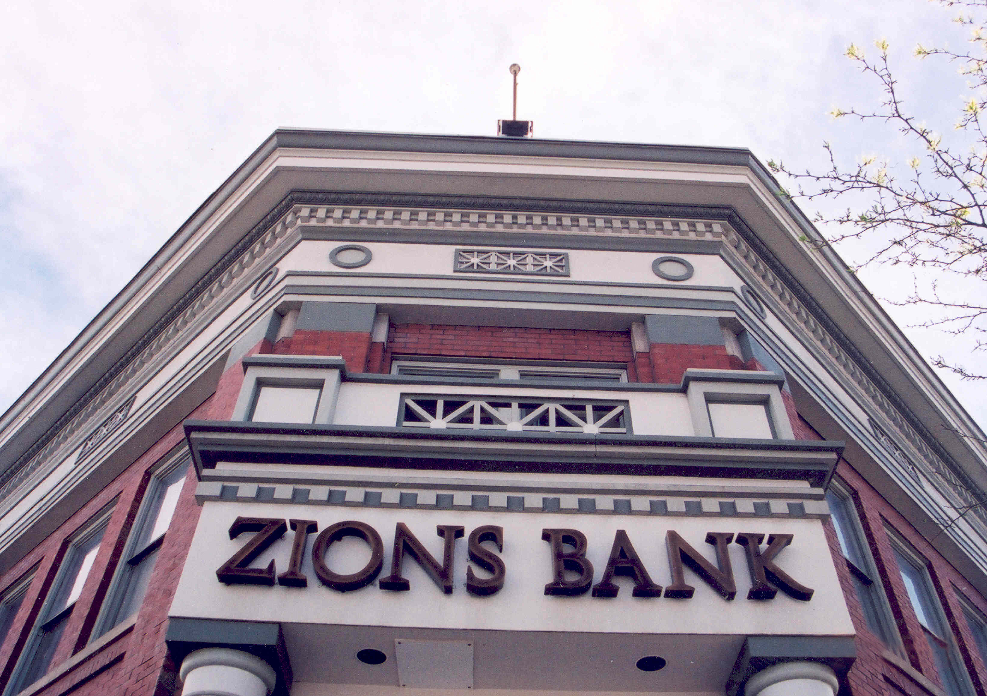 Banca trimisă prin poştă