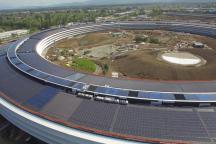 Apple Park surprins de o dronă