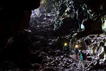 Oamenii ar putea trăi în tunele de lavă subterane pe Lună şi pe Marte