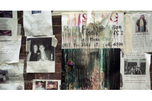 In zilele de dupa 11 septembrie, familiile persoanelor disparute au pus mii de afise cu fotografii si descrieri ale celor dragi; Foto: History
