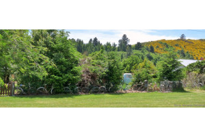 Un alt gard de biciclete din Athol, Southland; Foto: Gorgeous with Attitude.com