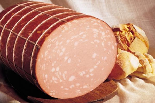 De ce se numeşte parizer?